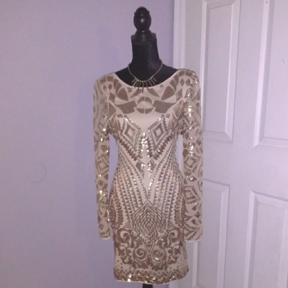 Beautiful Privi Gold Sequins Dress